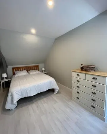 بيت للعطل La Maison Bleue, Proche De