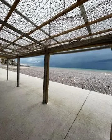 La Maison Bleue, Proche De بيت للعطل *